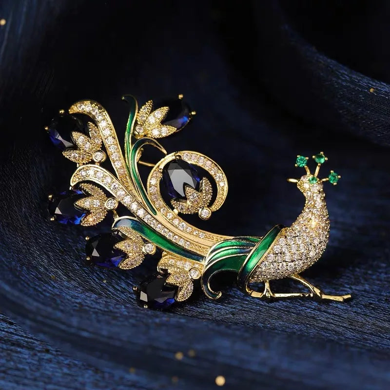 Luxury and fashionable peacock pin