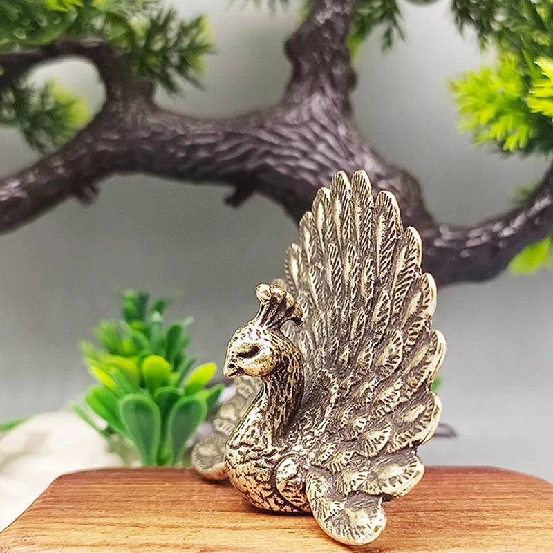 1Pcs Vintage Peacock Statue