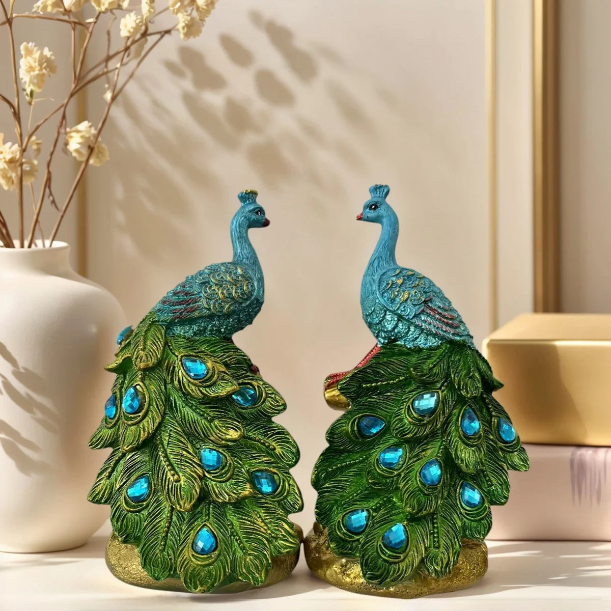 1 Piece of Artistic Peacock Resin Craft Sculpture