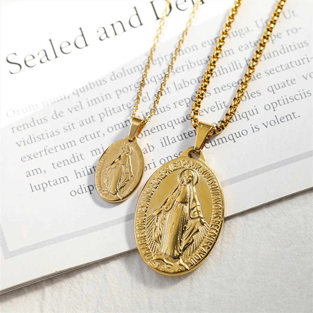 Catholic Our Lady of Medalla Milagrosa Virgin